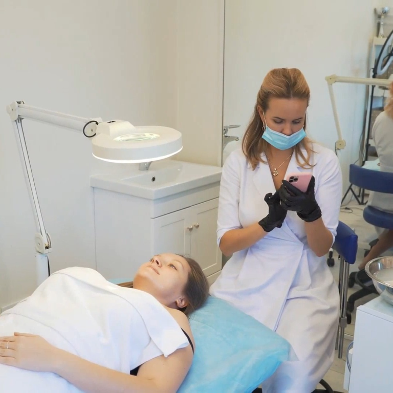 BYOD in Healthcare: How YellowTwigs is revolutionizing the work environment for caregivers